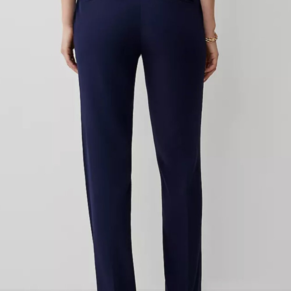 Mid Rise Straight Pant in Textured Drape - Curvy Fit Petite - Navy 2P - Picture 2 of 6